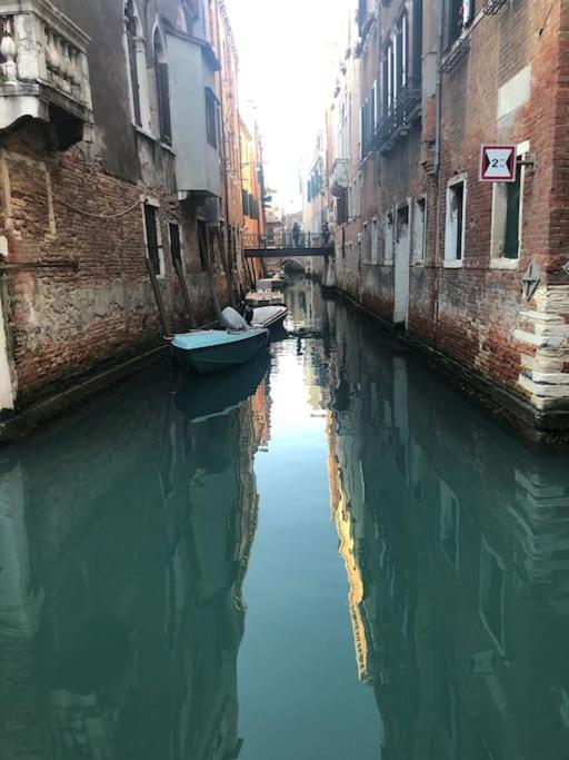 Walk On The Water ✧ 5 Minutes To Rialto Bridge Daire Venedik Dış mekan fotoğraf